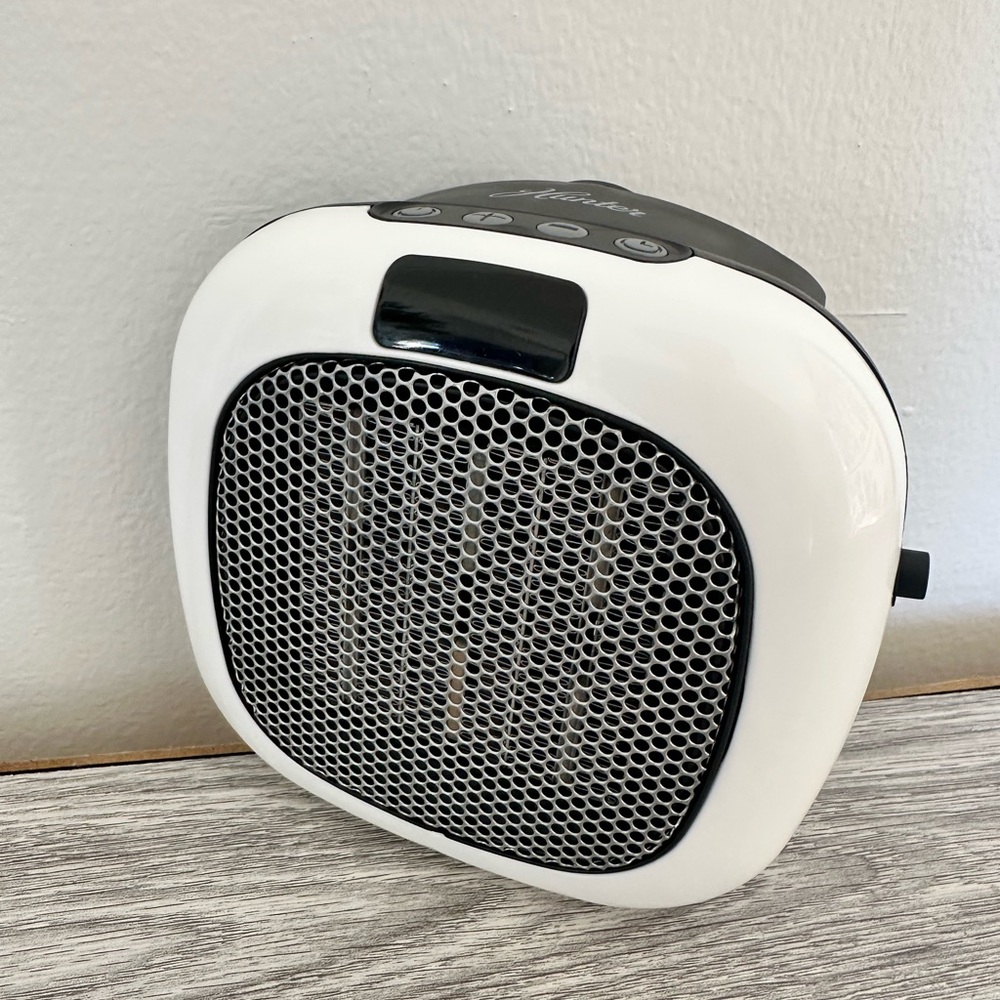 Hunter Black and White Plug-In Heater -Twin Pack